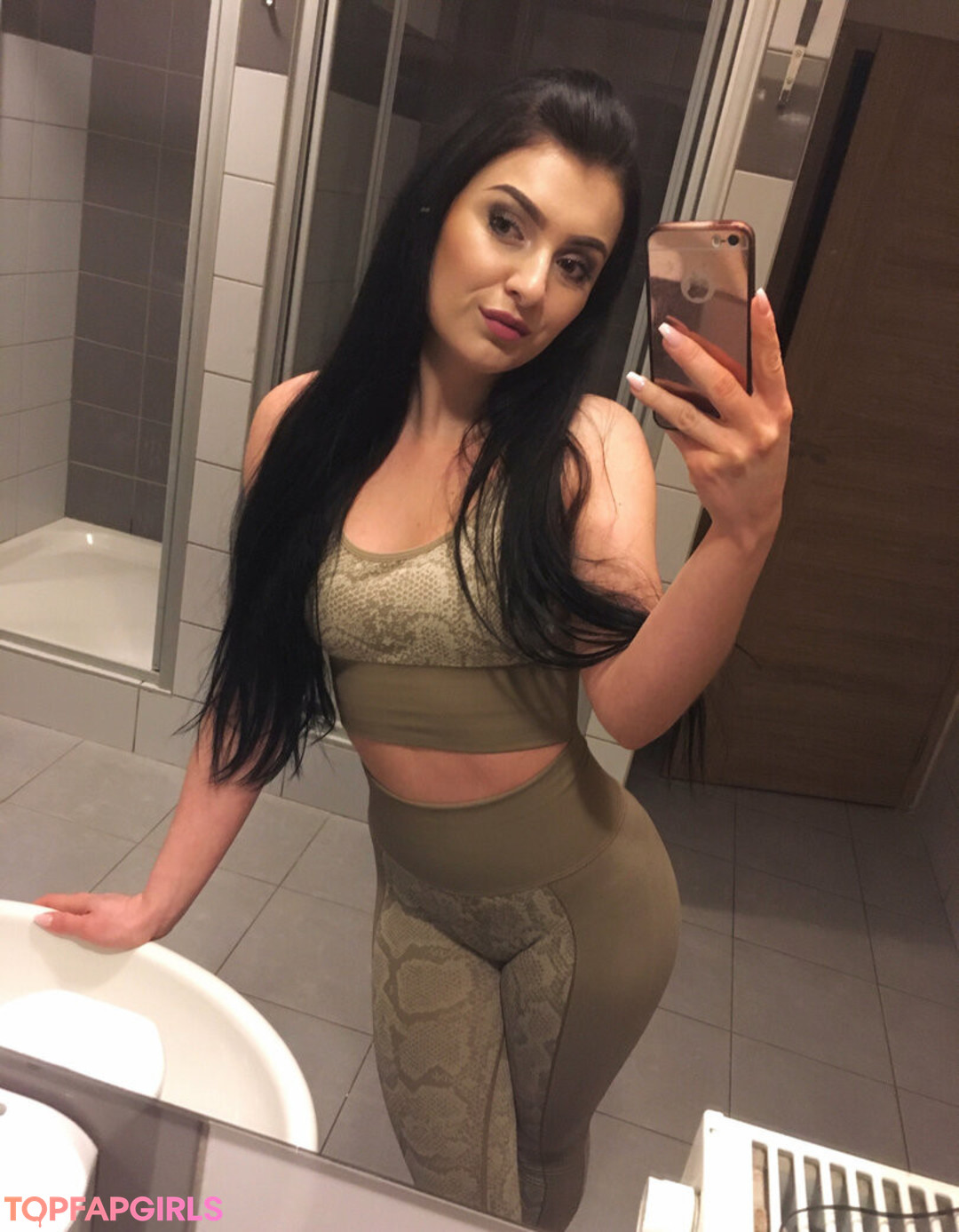 Photo nue de fuite OnlyFans de Belladiablo #9