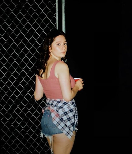 Emma Kenney OnlyFans 유출 누드 사진