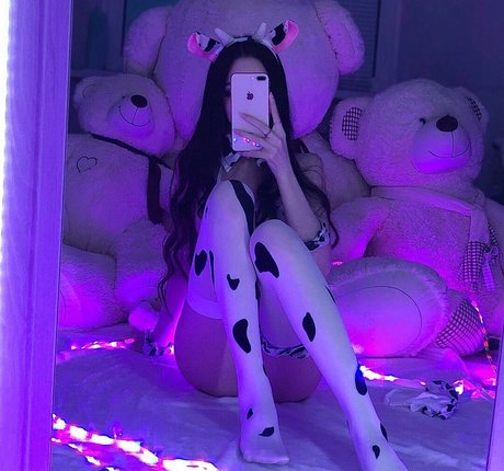 Nahá fotka uniklých OnlyFans od Lolityyan