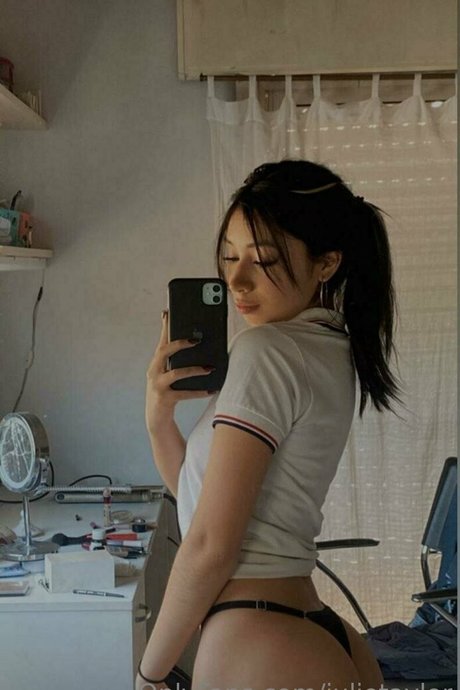 Julietaylor  nude leaked OnlyFans photo