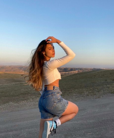 Naken läckt OnlyFans-bild av Buhnny