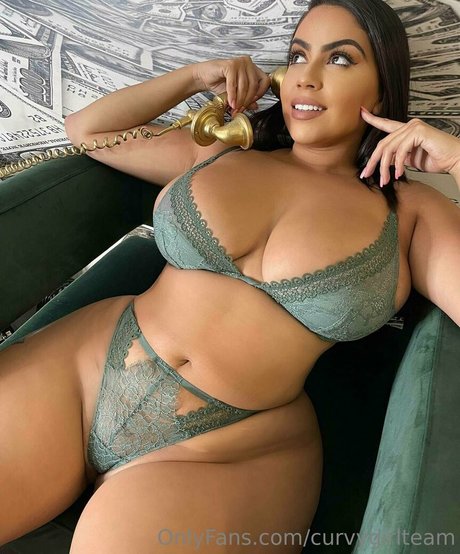 Curvygirlteam