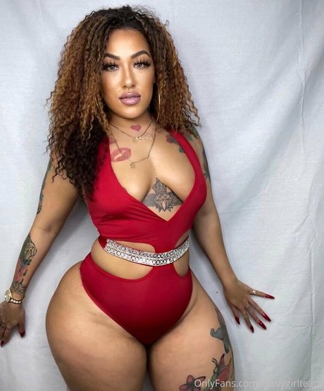 Curvygirlteam  nude leaked OnlyFans photo
