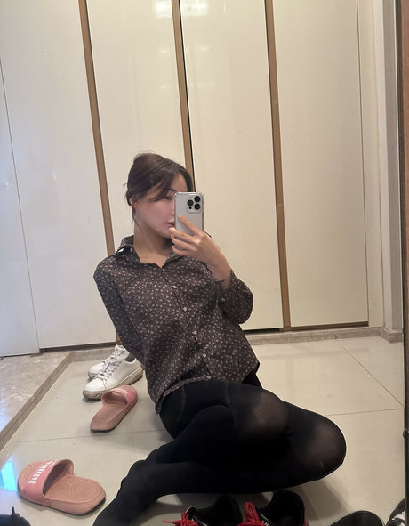 Naken läckt OnlyFans-bild av Asuna