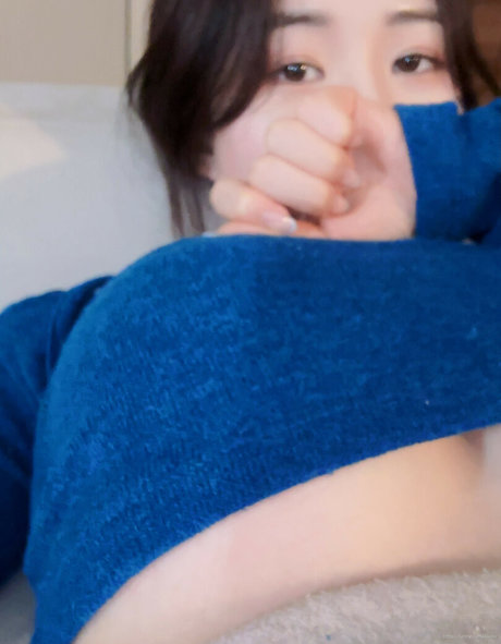 Nahá fotka uniklých OnlyFans od Asuna