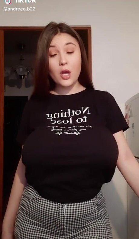 Nahá fotka uniklých OnlyFans od Andreea Buga
