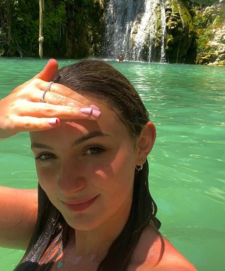 Nahá fotka uniklých OnlyFans od Rosie Bentham