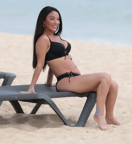 Chelsee Healey
