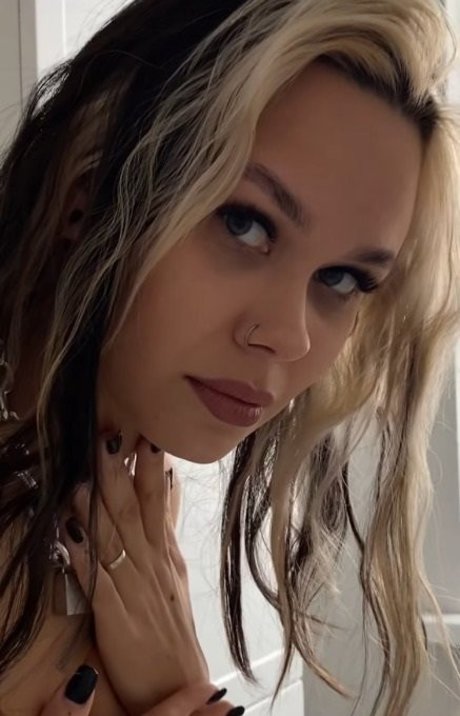 Ami Young OnlyFans
