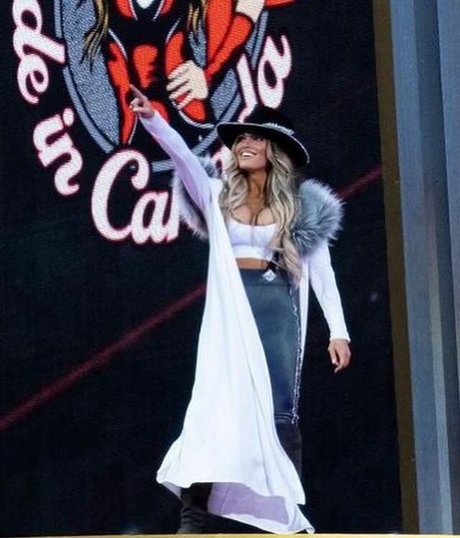 Trish Stratus