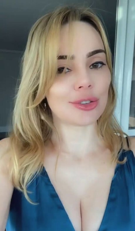 Alaston vuotanut OnlyFans-kuva Rachel Sherazade