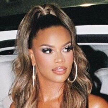 Kamie Crawford OnlyFans 유출 누드 사진