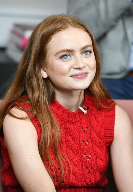 Nahá fotka uniklých OnlyFans od Sadie Sink