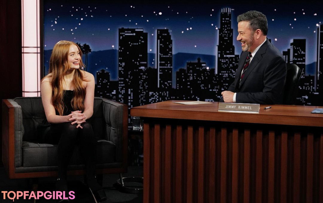 Nahá fotka uniklých OnlyFans od Sadie Sink #542