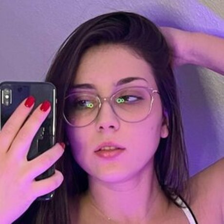 Nahá fotka uniklých OnlyFans od Oliviariooo