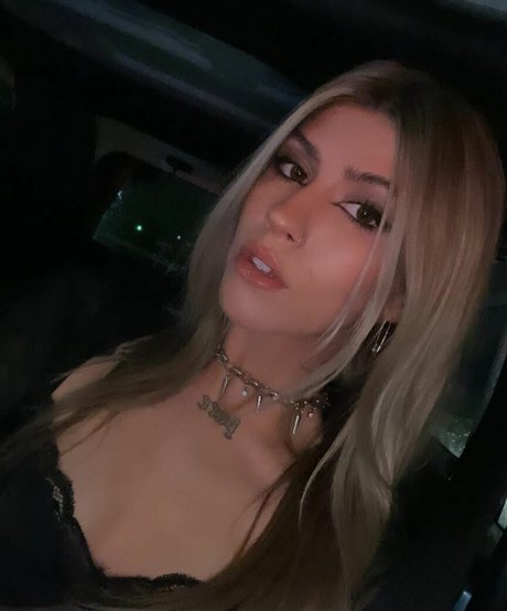 Nahá fotka uniklých OnlyFans od Luci