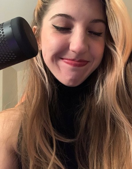 Frivolousfox Asmr
