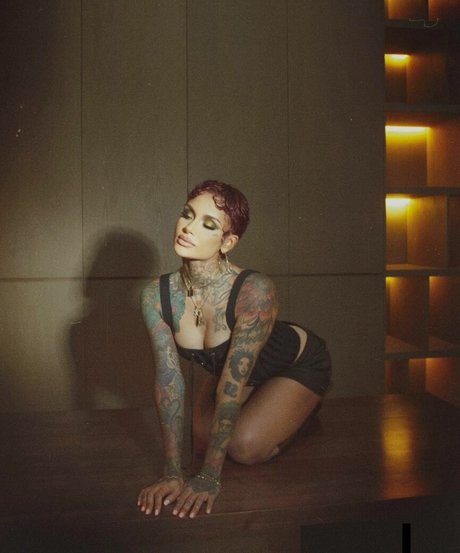 Nahá fotka uniklých OnlyFans od Kehlani