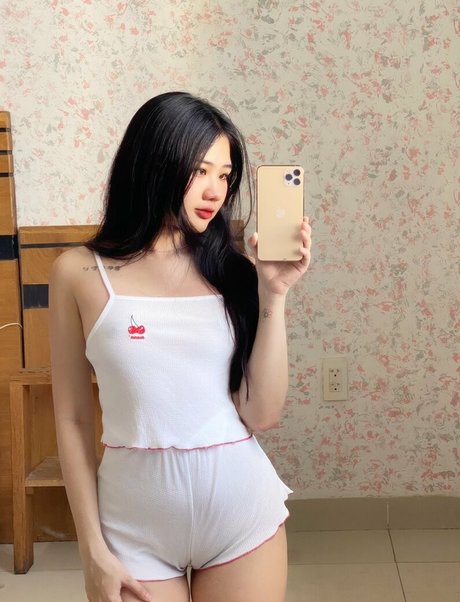Nahá fotka uniklých OnlyFans od Thanh Nhen