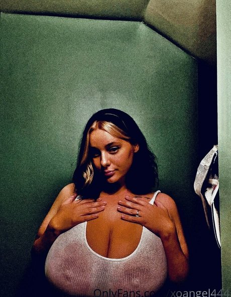 Nahá fotka uniklých OnlyFans od Myah Ramsey
