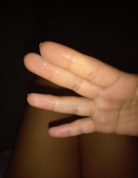 Foto nua vazada do OnlyFans de Thayna Acordaela