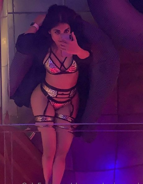 Naken lekkede OnlyFans-bilde av Sharenmak