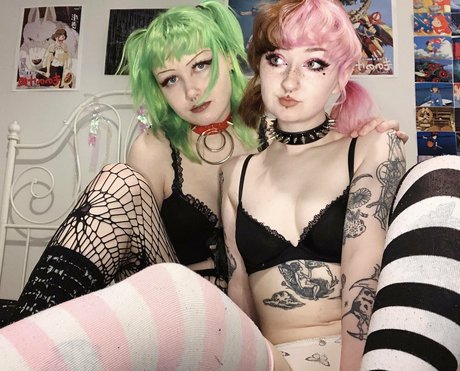 Naken läckt OnlyFans-bild av Starryfawnn