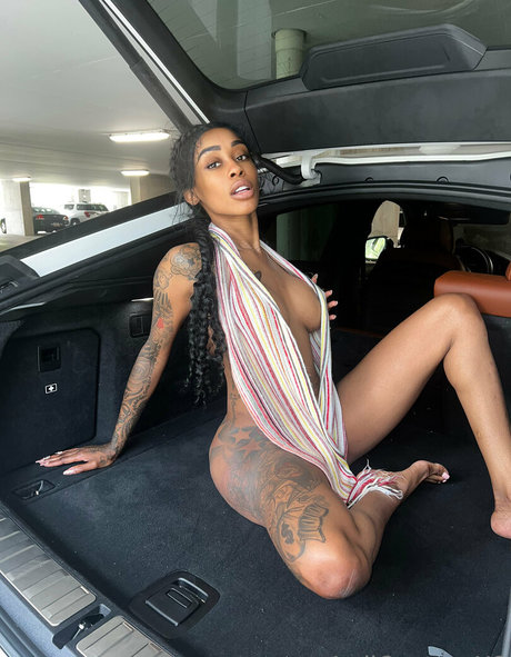 Nahá fotka uniklých OnlyFans od Jodicouturexo