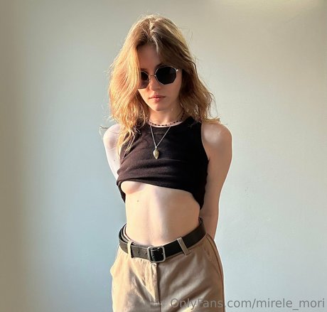 Mirelemori  nude leaked OnlyFans photo