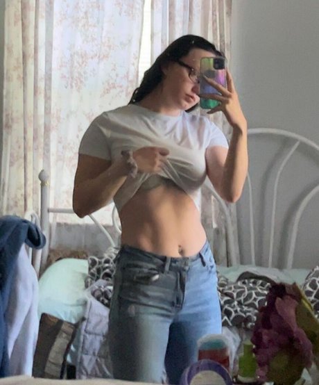 Foto desnuda filtrada de OnlyFans de Musclemommy002