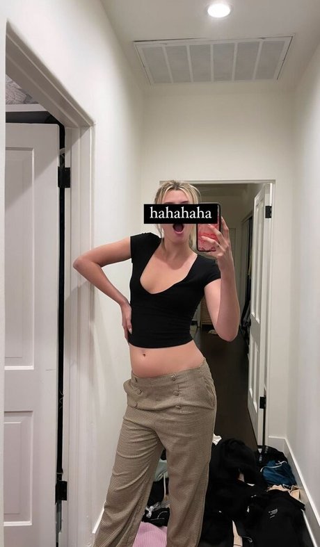 Nahá fotka uniklých OnlyFans od Alissa Violet