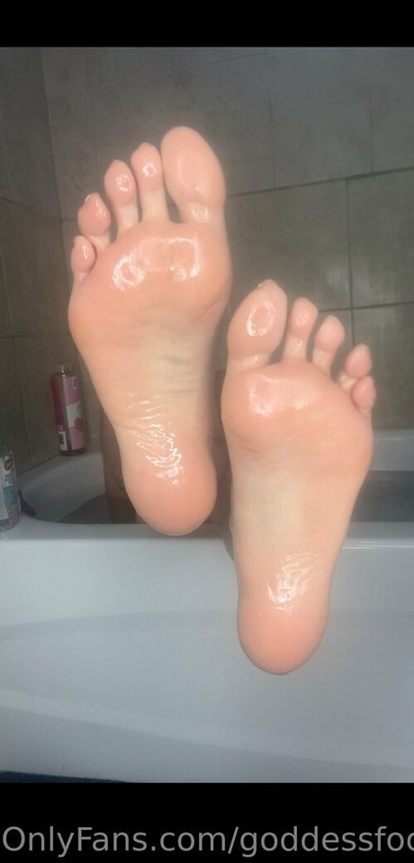 Goddessfootlove
