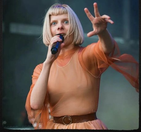 Nahá fotka uniklých OnlyFans od Aurora Aksnes