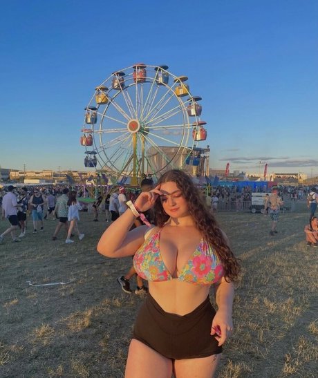 Nahá fotka uniklých OnlyFans od Laurajo