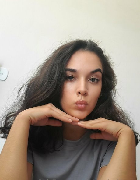 Littlemisskimmy  nude leaked OnlyFans photo