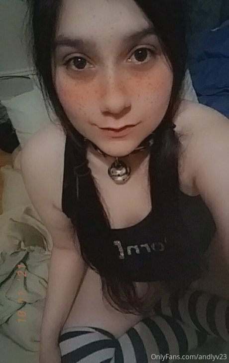 Andlyfree  nude leaked OnlyFans photo