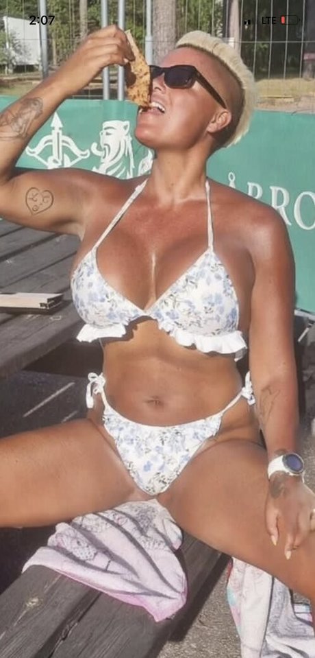 Nagie wyciekłe zdjęcie OnlyFans od Carro Oberg