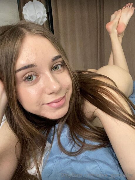 Alaston vuotanut OnlyFans-kuva Alisa Gymbabe