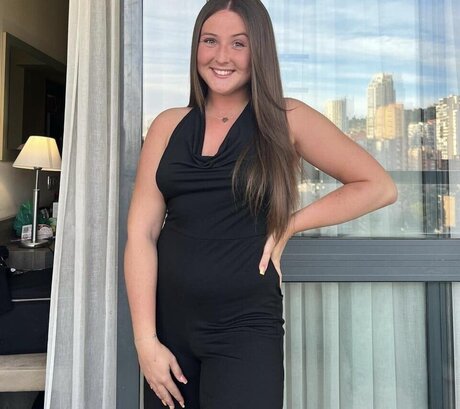 Naken lekkede OnlyFans-bilde av Katylee Bailey