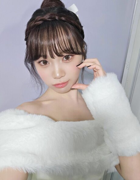 Kim Chaewon