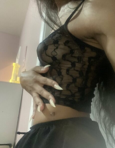 Photo nue de fuite OnlyFans de Santokufoeva