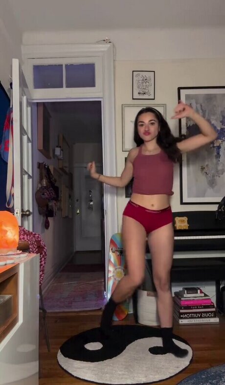 Обнаженная фотография утечки OnlyFans от Allyannamaria