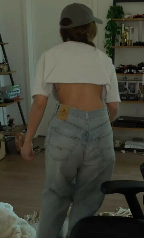 Valkyrae