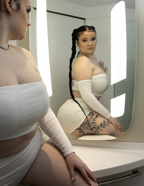 Katieexo134