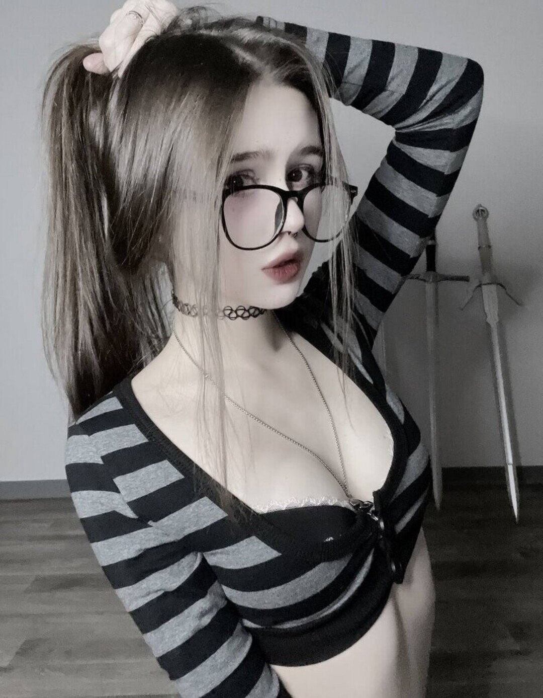 Alasti lekkinud OnlyFans-i pilt Devisuka #7