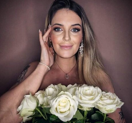 Naken läckt OnlyFans-bild av Xmaliyahx
