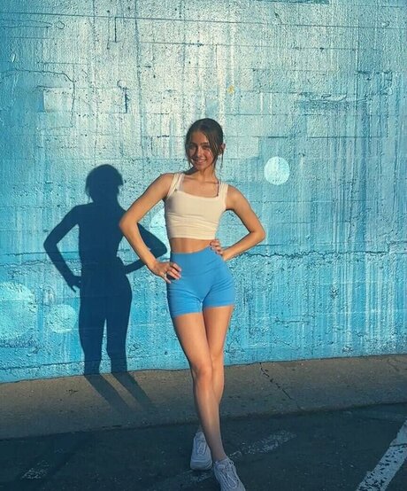 Lauren Avelina