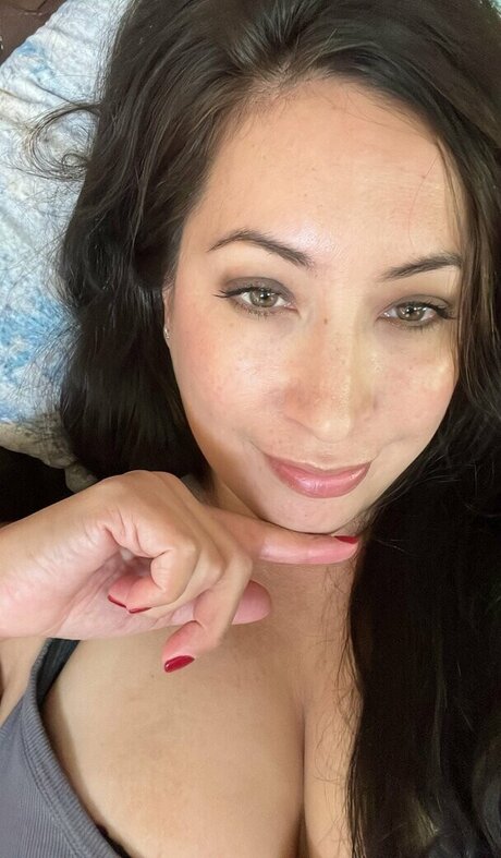 Обнаженная фотография утечки OnlyFans от Superwomanesq