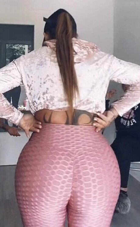 Foto di nudo di fuga di OnlyFans di Schwesta Ewa