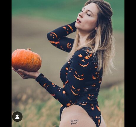 Hiiamsara  nude leaked OnlyFans photo